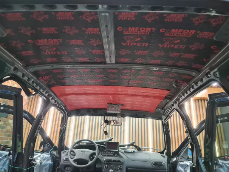 LADA Niva Travel крыша 2