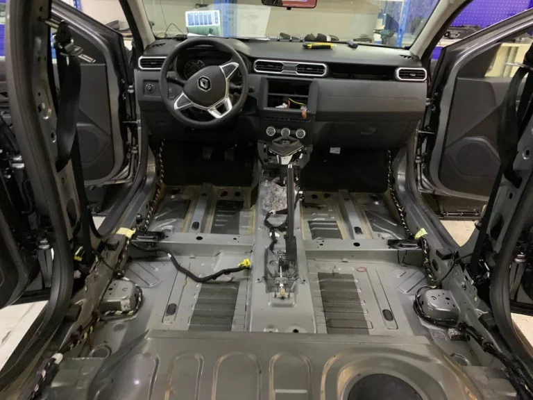 Renault Duster 2022 пол 1