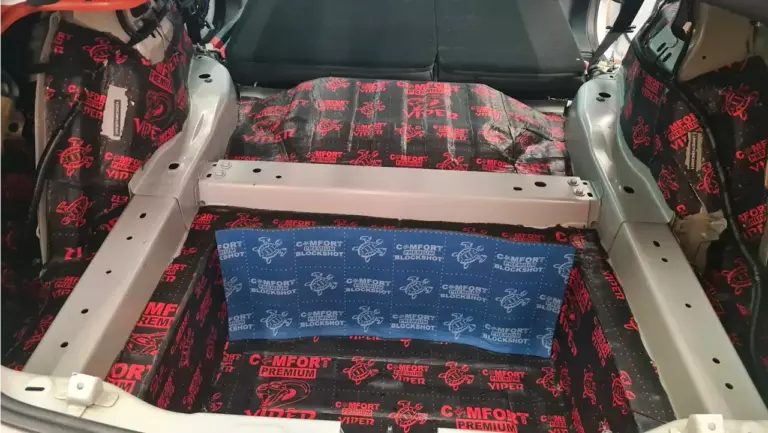 Tesla Model 3 баг 7 (1)