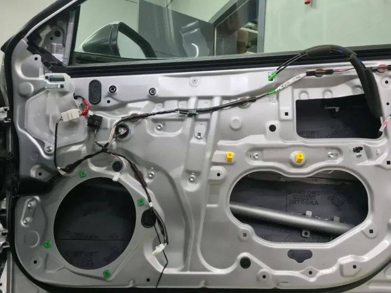 Toyota Camry двери+арки двер 3