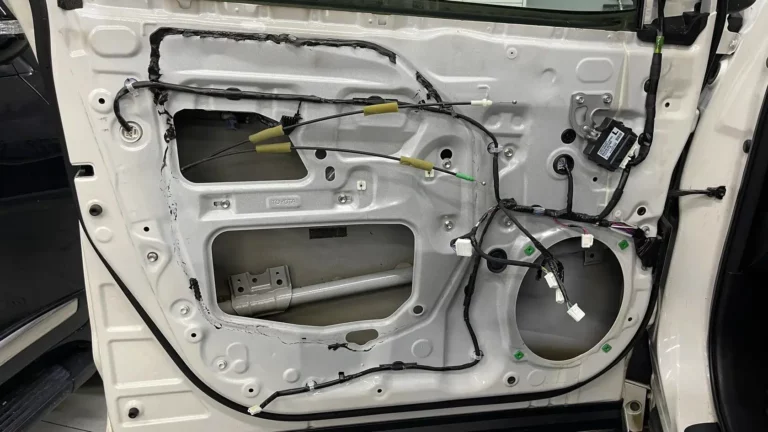 Toyota Highlander двер 1