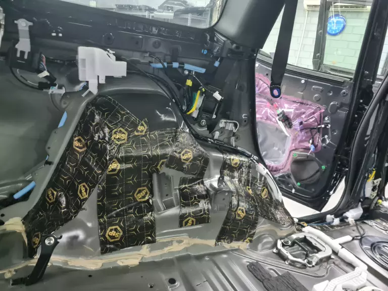 Toyota Land Cruiser 250 Prado баг 00