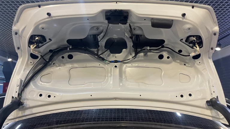 Toyota_Camry_2017_11
