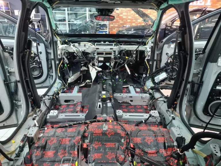 Volvo XC60 пол 1