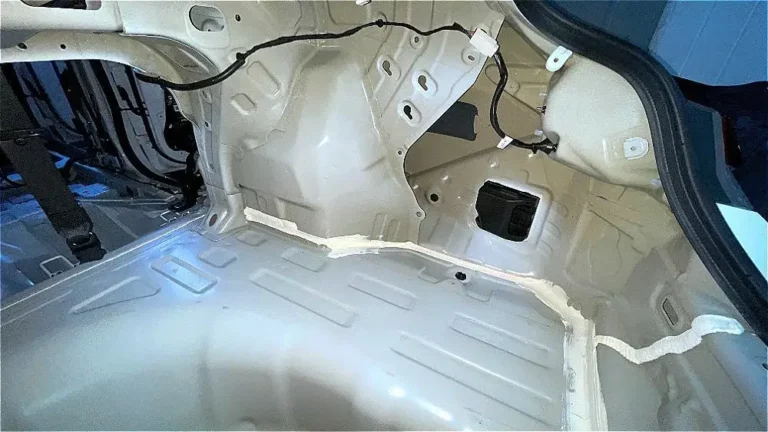 Шумоизоляция Hyunda Elantra 2020 баг 1