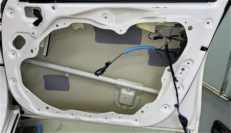 Шумоизоляция KIA K8 2021 двер 1