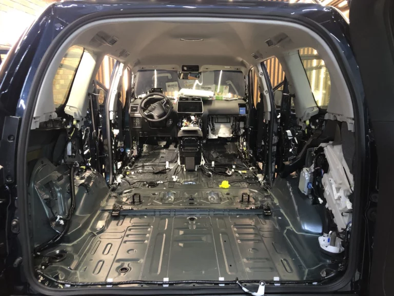 Шумоизоляция Toyota Land Cruiser Prado 2021 пол 1