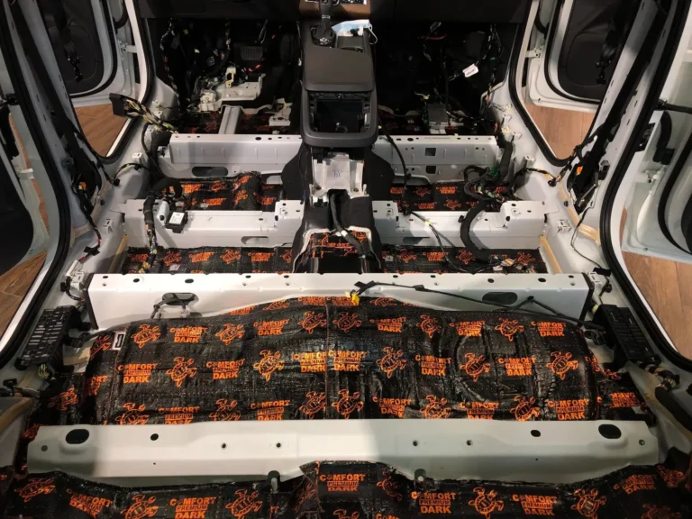 Шумоизоляция Volvo XC90 2021 пол 2