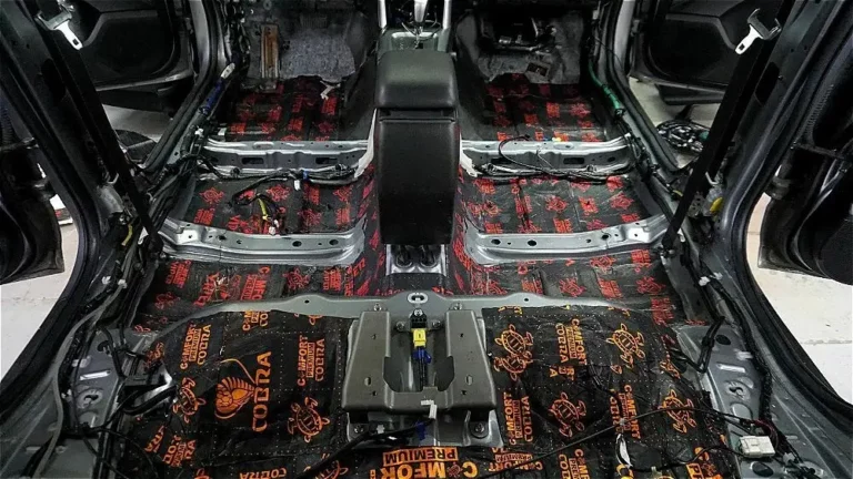 шумоизоляция Subaru Forester 2011 пол 1